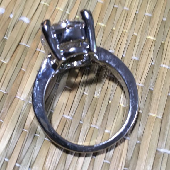 Cubic Zirconia Statement Ring - Silver Plated - Picture 6 of 7